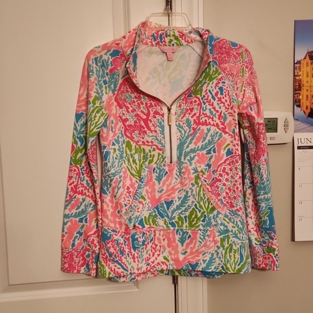 Lilly Pulitzer Coral Print Quarter Zip Pullover Size XS